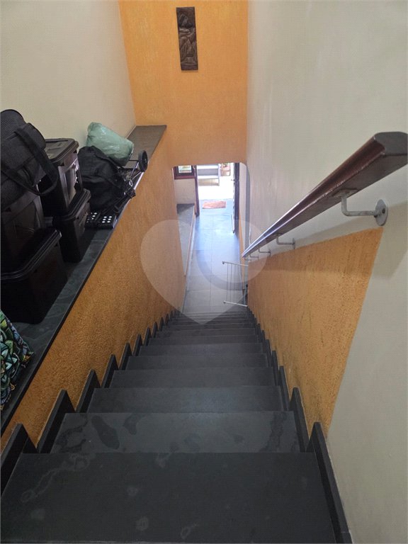 Casa à venda com 4 quartos, sendo 1 suíte, em Vila Paulo Silas, São Paulo, SP