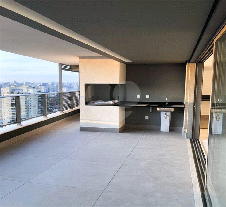 Apartamento à venda com 3 suítes em Brooklin, São Paulo, SP