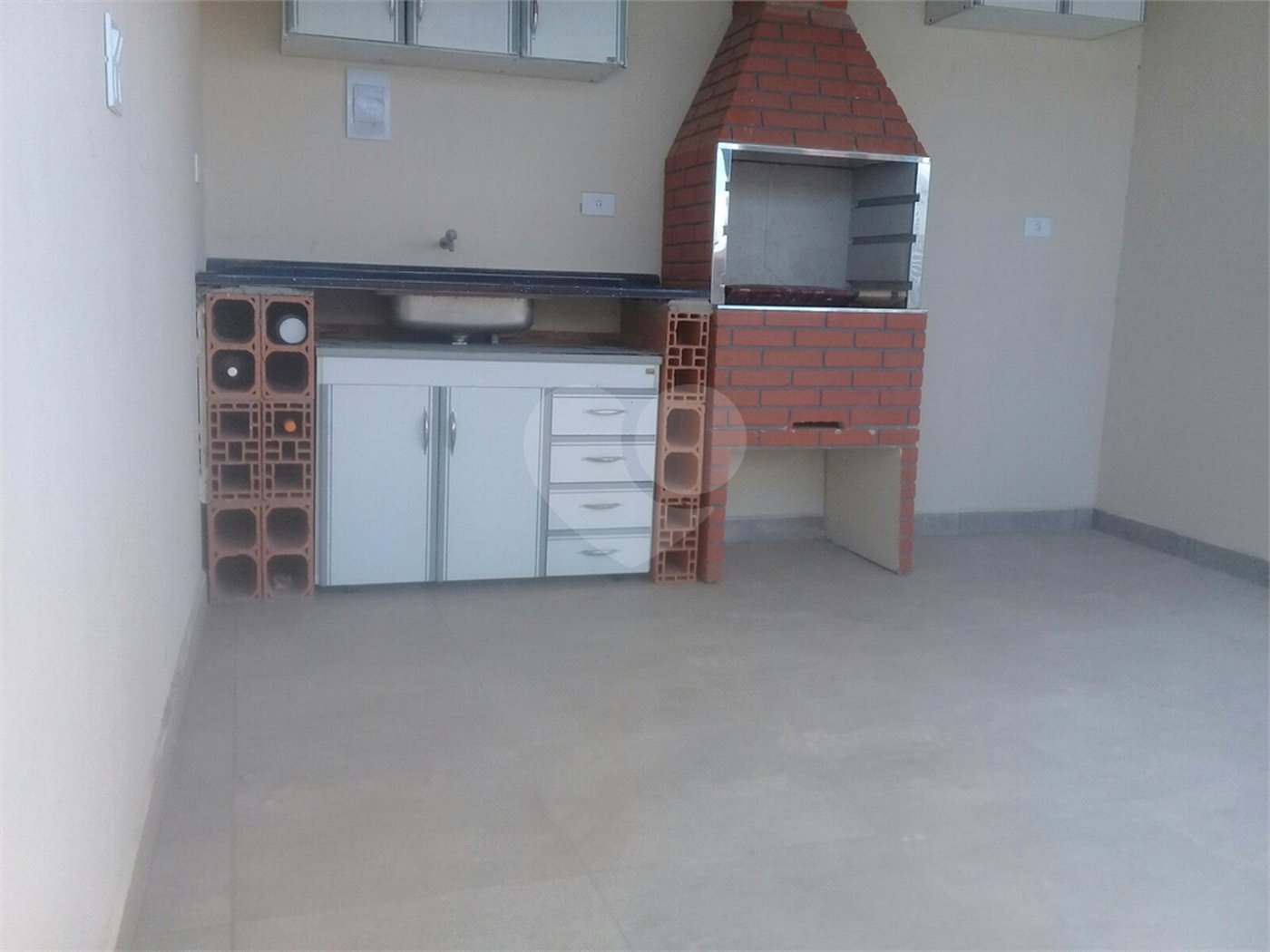 Sobrado à venda com 4 quartos, sendo 2 suítes,  em Jardim Regina, Indaiatuba, SP