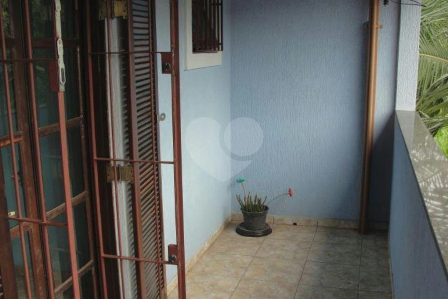 Sobrado à venda com 3 quartos, sendo 1 suíte, em Tremembé, São Paulo, SP