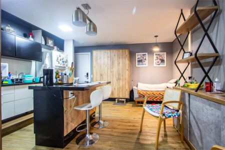 Apartamento à venda com 2 quartos, sendo 1 suíte,  em Jardim das Acácias, São Paulo, SP