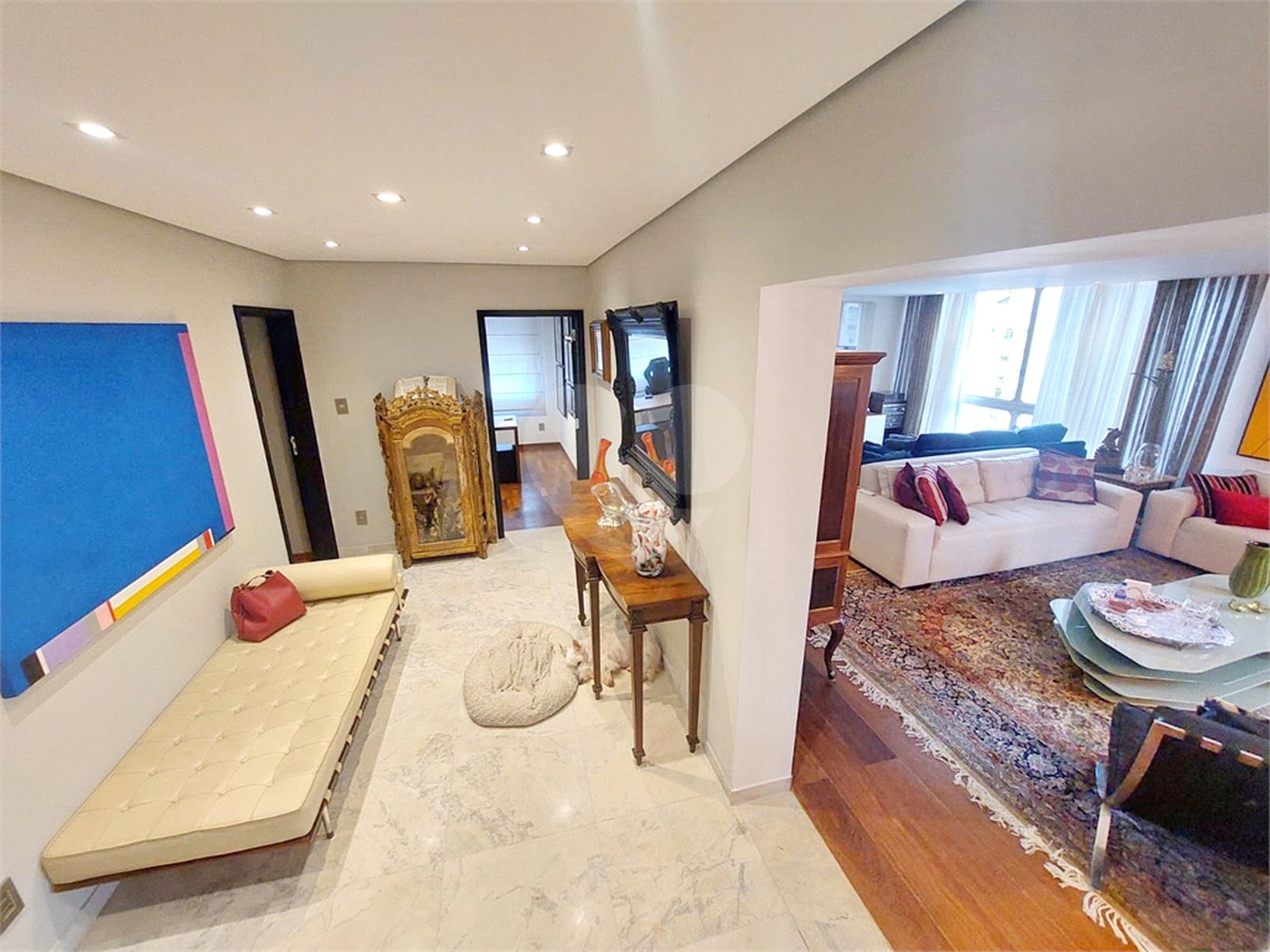 Apartamento à venda com 3 quartos, sendo 1 suíte,  em Santa Cecília, São Paulo, SP