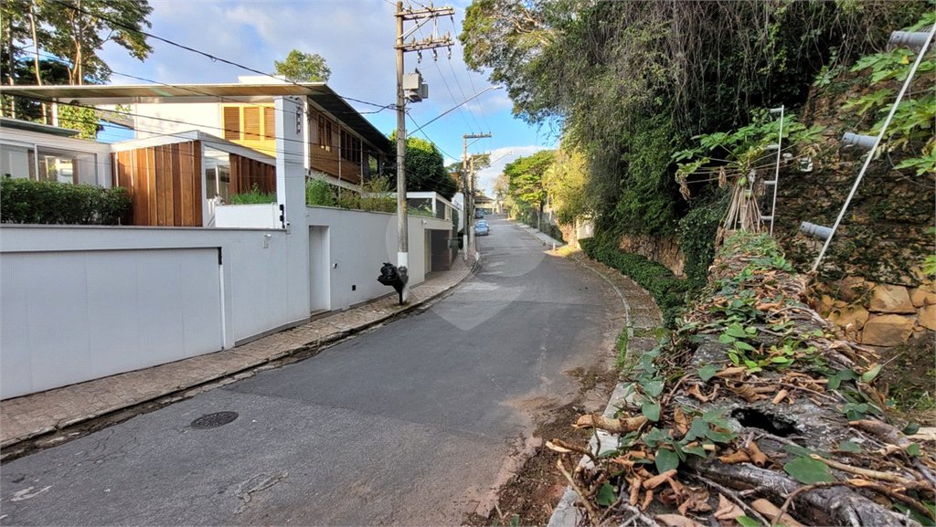 Terreno à venda em Jardim Sílvia (zona Oeste), São Paulo, SP