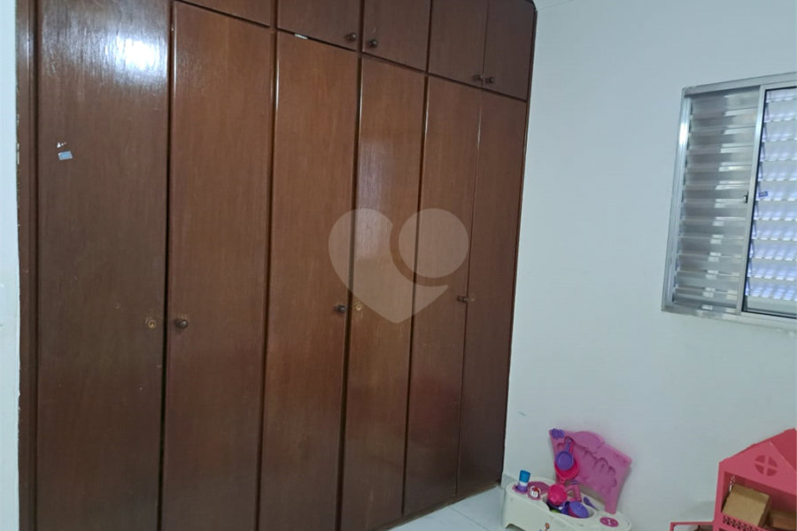 Sobrado à venda com 4 quartos, sendo 2 suítes, em Jaraguá, São Paulo, SP
