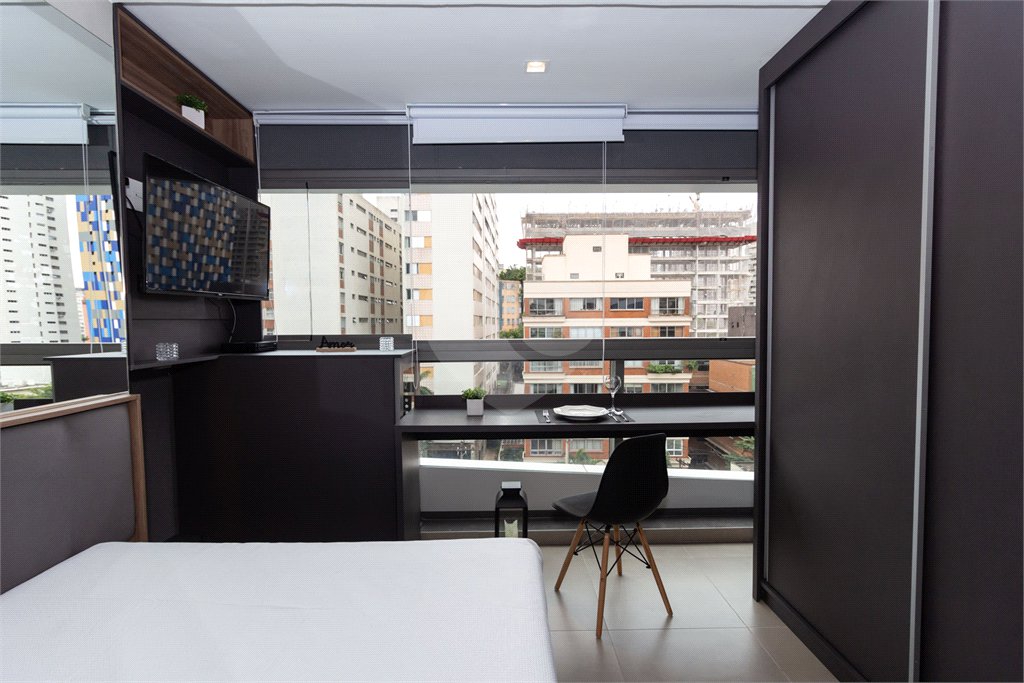 Apartamento à venda ou para alugar com 1 quarto em Pinheiros, São Paulo, SP
