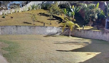 Chácara à venda ou locação no Jardim Estância Brasil – Atibaia/SP, com vista para a Pedra Grande