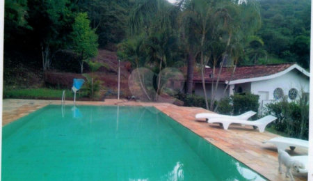Chácara à venda com 4 quartos, sendo 2 suítes,  em Portão, Atibaia, SP