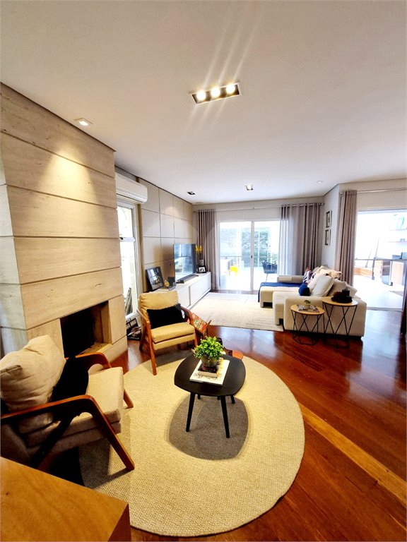 Casa à venda com 3 suítes no condomínio Villa Splendore, São Paulo - SP