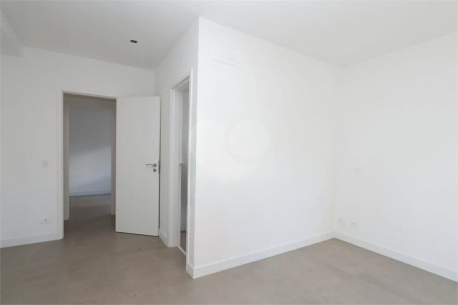 Apartamento à venda com 2 quartos em Morumbi, São Paulo, SP