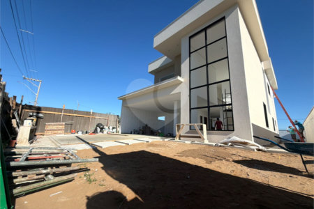 Casa em condomínio à venda com 4 quartos, sendo 3 suítes, em Ogiva, Cabo Frio, RJ