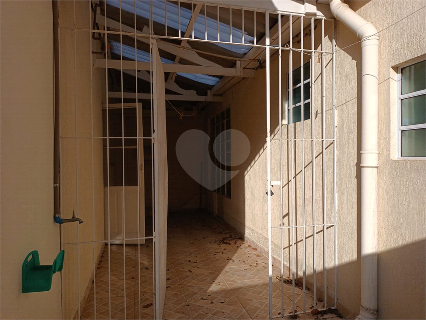 Casa à venda com 4 quartos em Vila Hamburguesa, São Paulo, SP