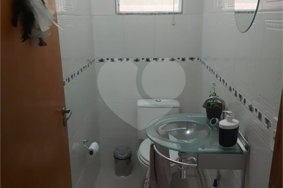 Sobrado à venda com 3 quartos, sendo 1 suíte, em Tremembé, São Paulo, SP