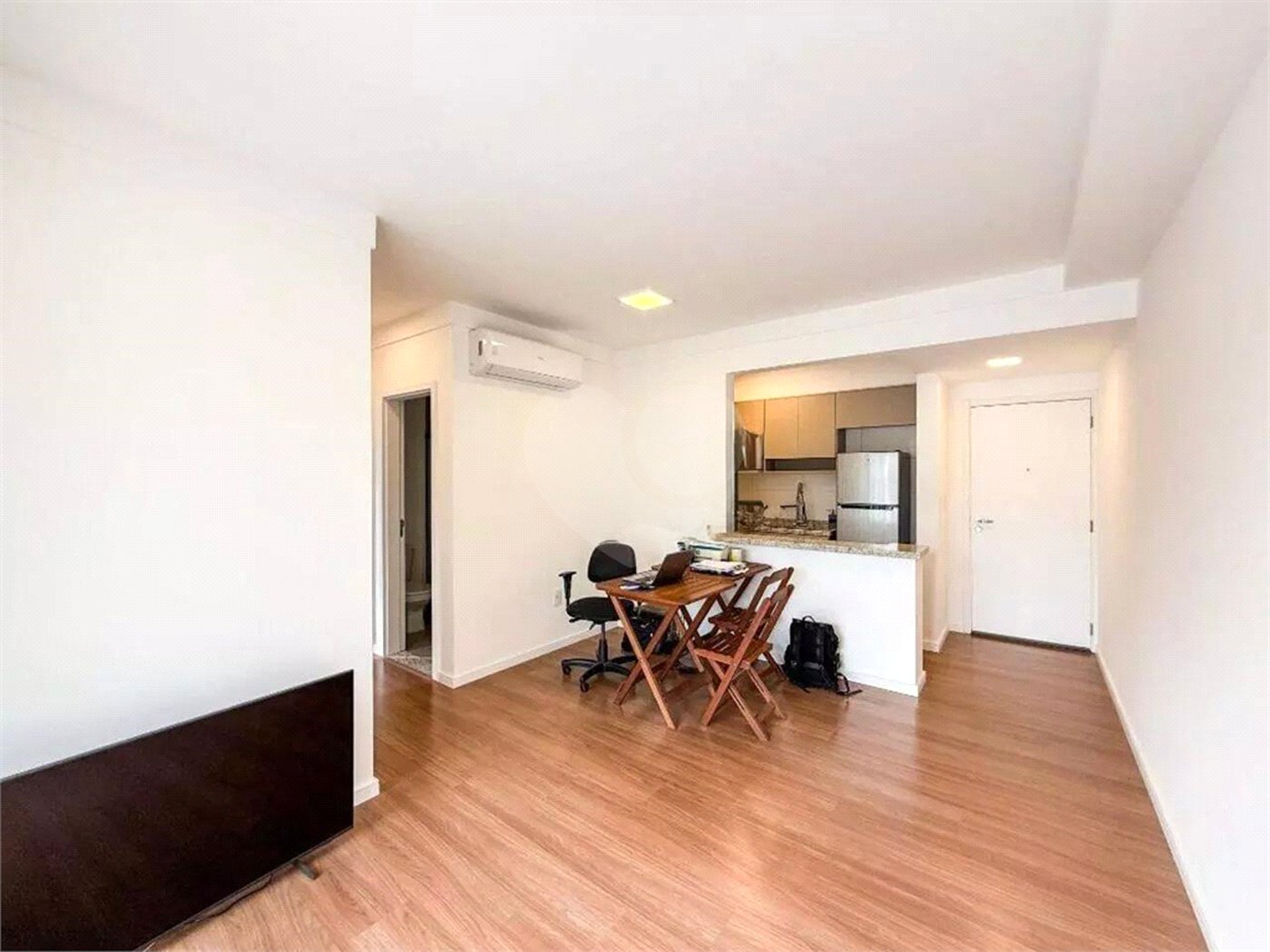 Apartamento à venda com 2 quartos, sendo 1 suíte,  em Jardim Piratininga, Sorocaba, SP