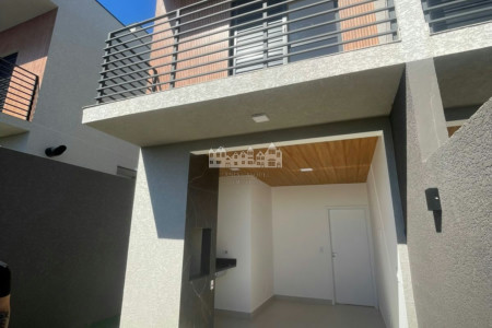 Casa à venda com 3 quartos, sendo 1 suíte, em Vila Petrópolis, Atibaia, SP