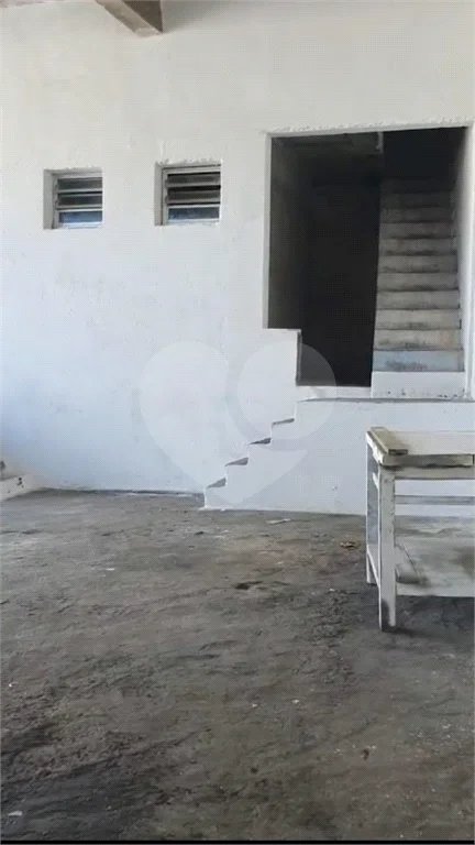 Galpão para locação ou venda com 435 m2 na Vila Santa Catarina