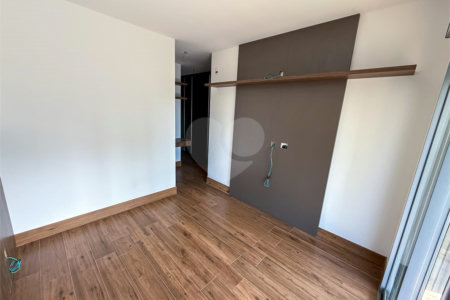 Apartamento à venda com 3 suítes em Sumarezinho, São Paulo, SP
