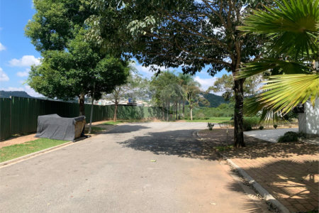 Casa à venda ou para alugar com 4 suítes no condomínio Residencial Gênesis 1, Santana de Parnaíba - SP