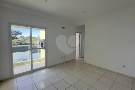 Apartamento para alugar com 3 quartos, sendo 1 suíte, em Jardim Sevilha, Indaiatuba, SP