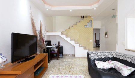 Casa à venda com 3 quartos, sendo 1 suíte,  em Jardim Santa Clara, Guarulhos, SP
