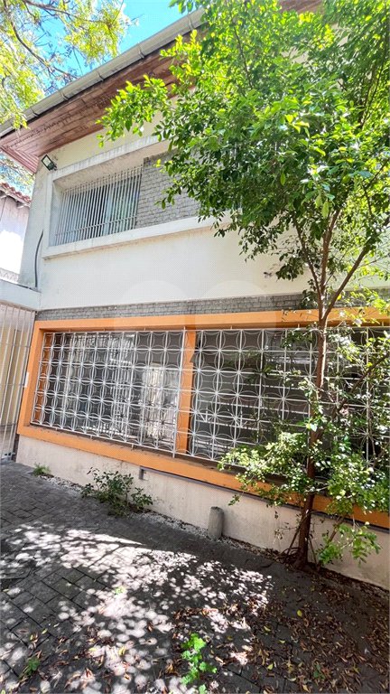 Casa à venda com 3 quartos, sendo 1 suíte, em Brooklin, São Paulo, SP