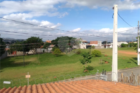 Casa Térrea à venda com 3 quartos, sendo 1 suíte, em Nova Cerejeira, Atibaia, SP