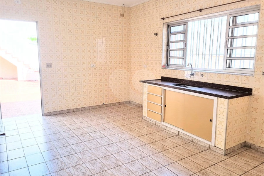 Casa à venda com 3 quartos, sendo 1 suíte, em Santana, São Paulo, SP