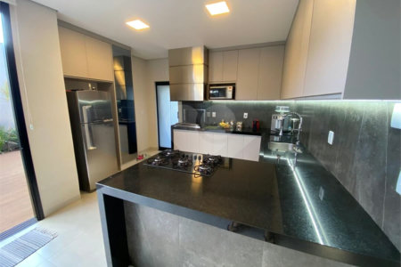 Casa à venda com 3 suítes no condomínio Quinta dos Ventos, Ribeirão Preto - SP