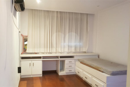 Apartamento à venda com 3 quartos, sendo 1 suíte, em Santana, São Paulo, SP