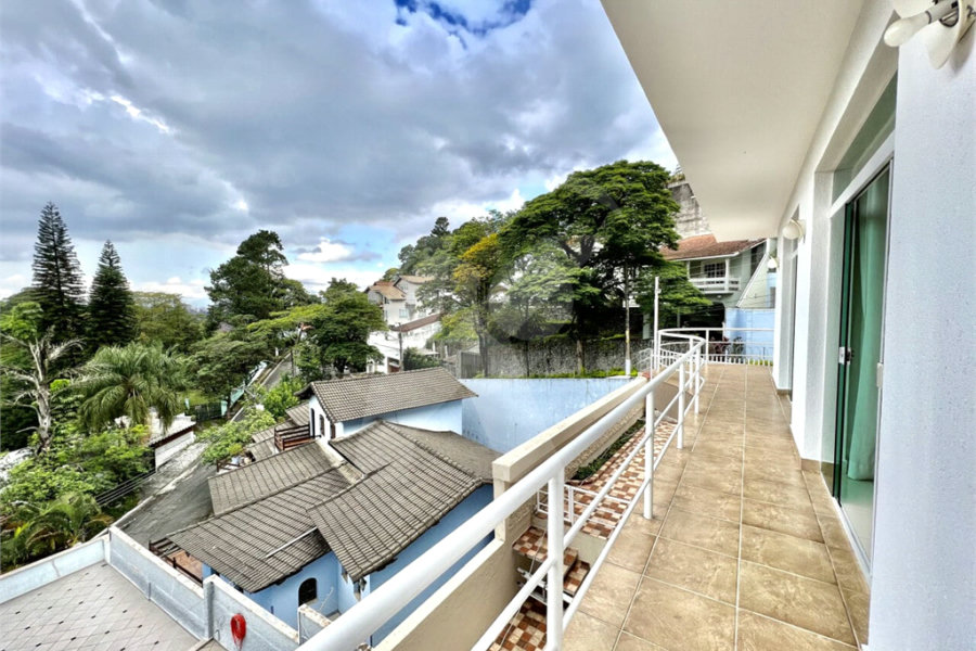 Sobrado à venda com 4 suítes em Tremembé, São Paulo, SP