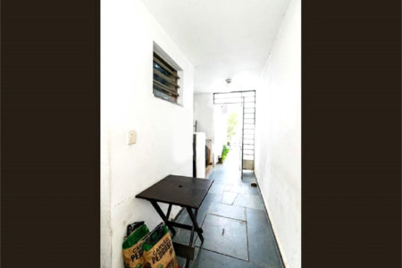 Casa à venda com 4 quartos, sendo 2 suítes, em Indianópolis, São Paulo, SP