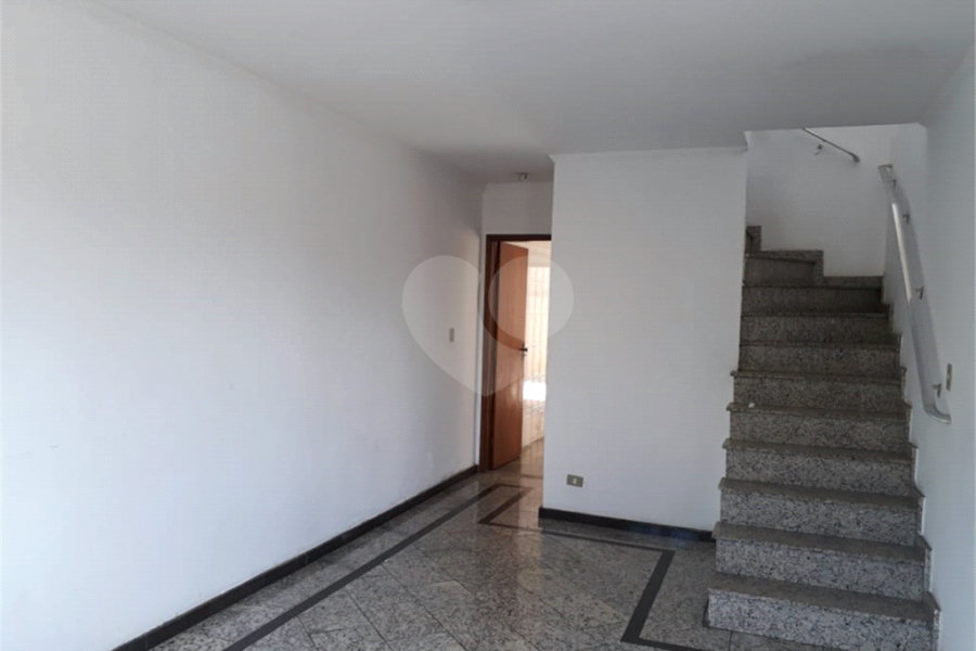 Sobrado à venda com 3 quartos, sendo 1 suíte, em Tremembé, São Paulo, SP