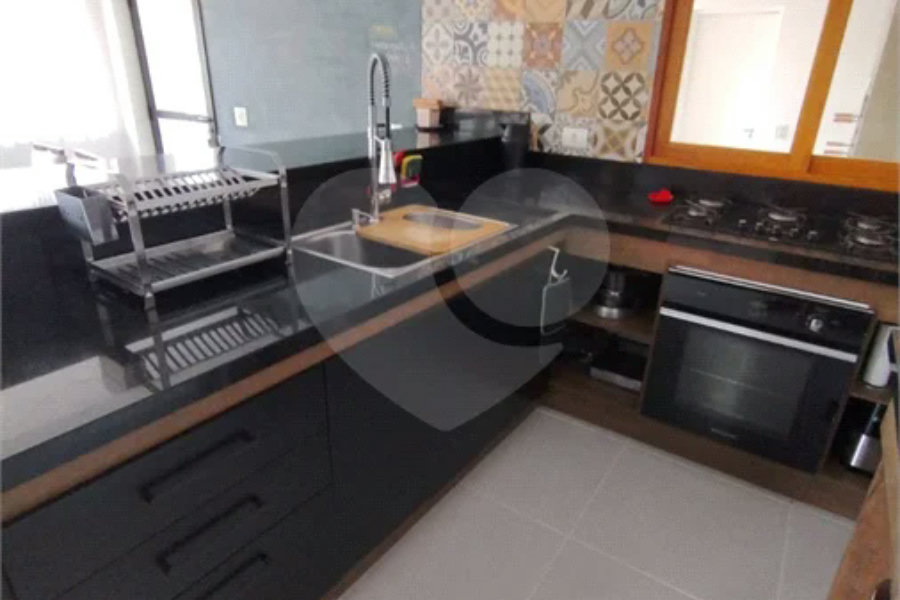 Casa à venda ou para alugar com 3 quartos, sendo 1 suíte, no condomínio Alpes da Cantareira, Mairiporã - SP