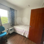 Casa à venda com 2 suítes no condomínio Cotia, Cotia - SP
