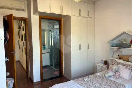 Casa à venda com 4 quartos, sendo 3 suítes, no condomínio Ibiti Reserva, Sorocaba - SP