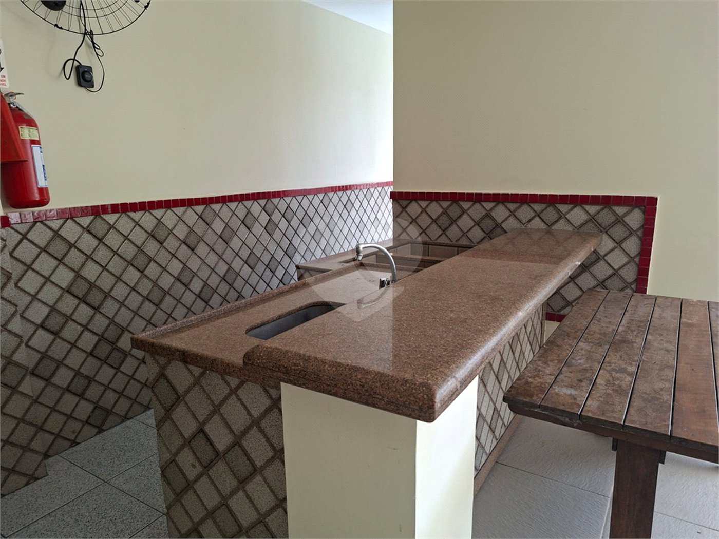 Apartamento à venda com 3 quartos, sendo 1 suíte, em Grajaú, Rio de Janeiro, RJ