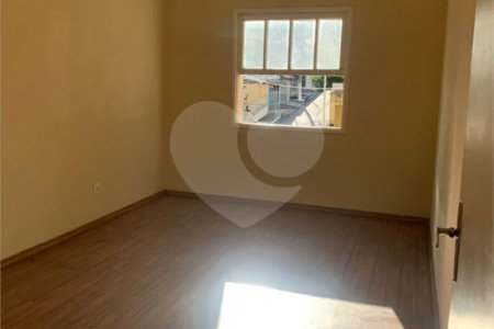 Sobrado à venda com 3 quartos em Água Fria, São Paulo, SP