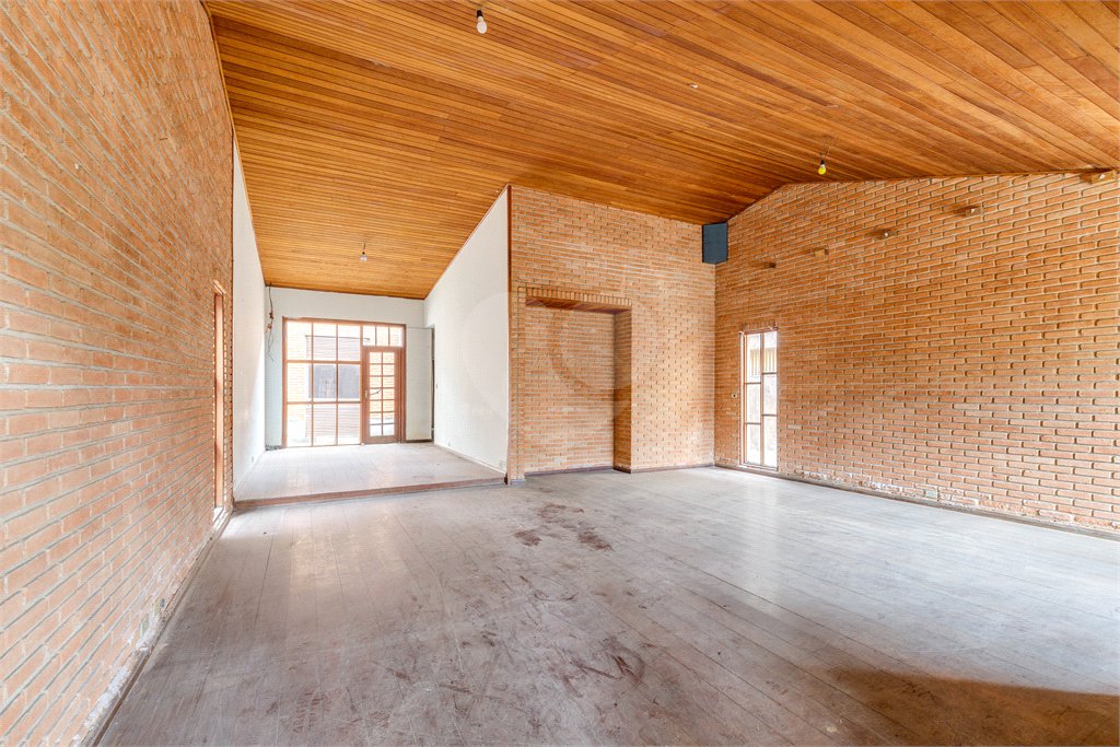 Casa Térrea à venda com 4 quartos, sendo 1 suíte, em Brooklin, São Paulo, SP