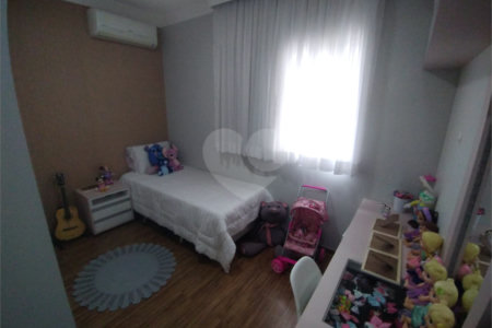 Casa à venda com 4 suítes no condomínio Altos da Serra Vi, São José dos Campos - SP