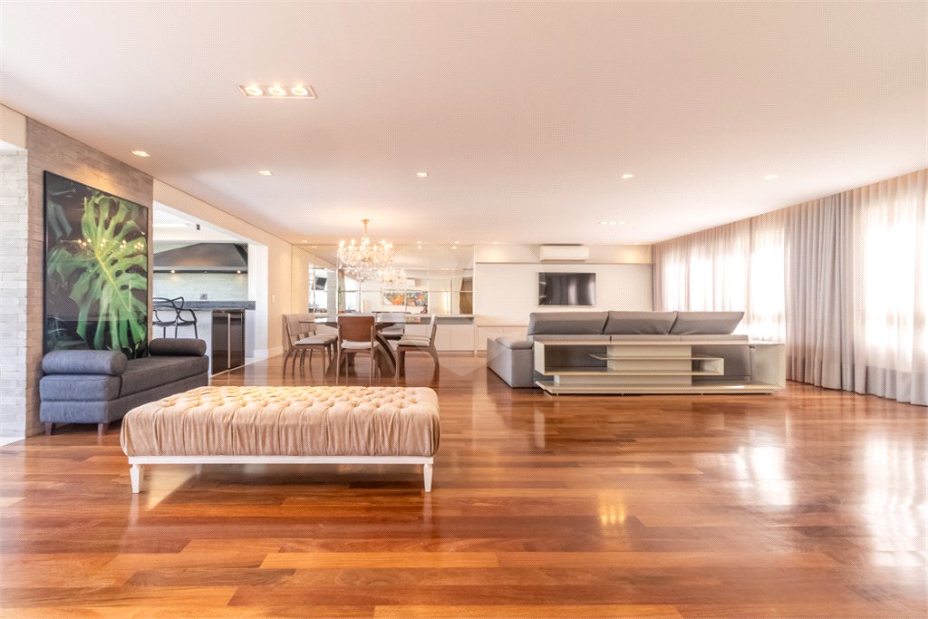 Apartamento à venda com 3 suítes em Alto da Boa Vista, São Paulo, SP