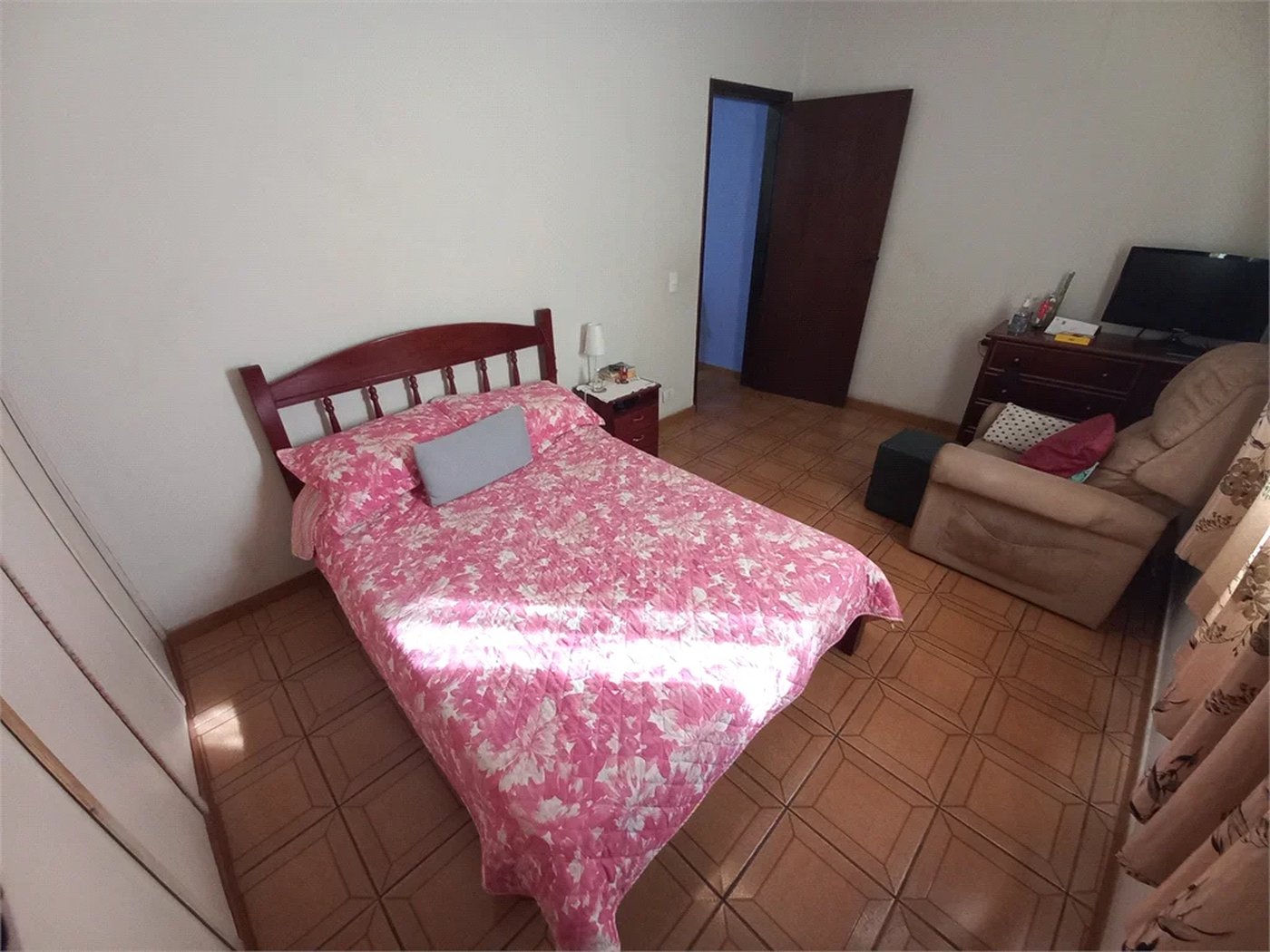 Casa Térrea à venda com 3 quartos em Jardim Maria Virginia, São Paulo, SP