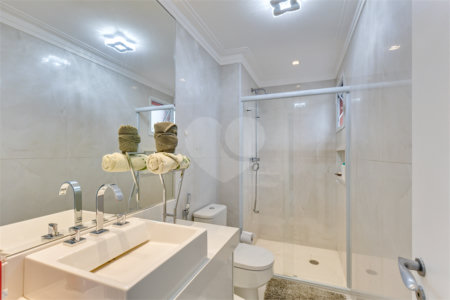 Apartamento à venda com 4 suítes em Vila Sofia, São Paulo, SP