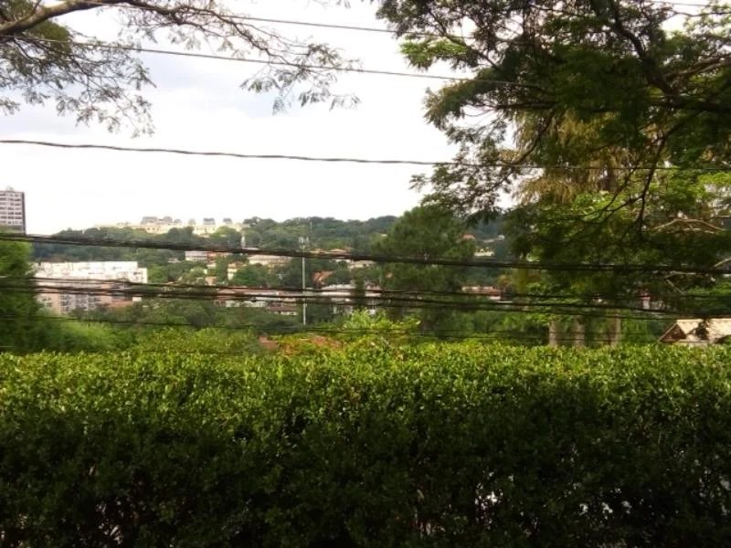 Casa à venda com 4 quartos, sendo 3 suítes,  em Jardim Leonor, São Paulo, SP