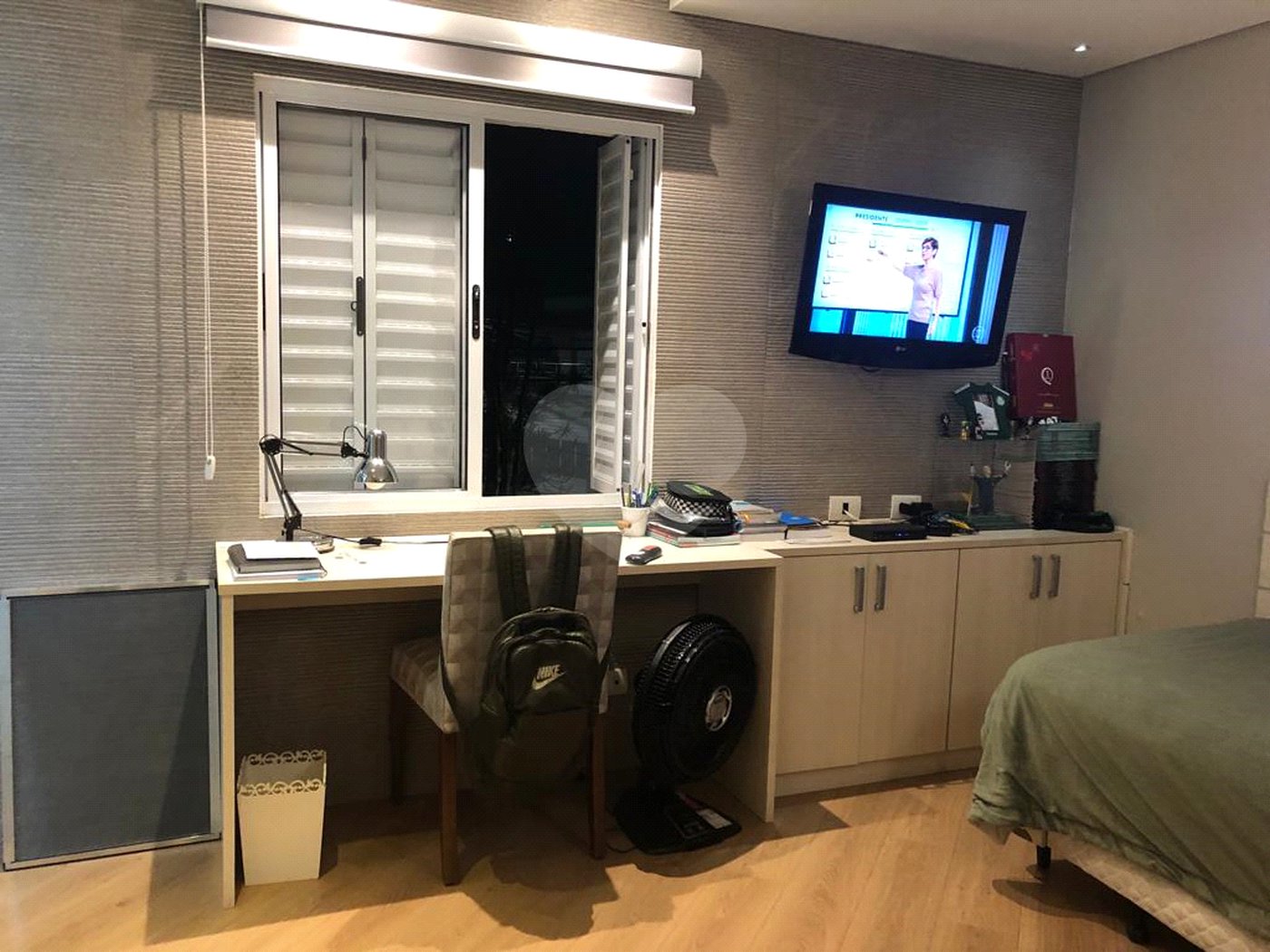 Sobrado à venda com 3 quartos, sendo 2 suítes,  em Vila Nivi, São Paulo, SP