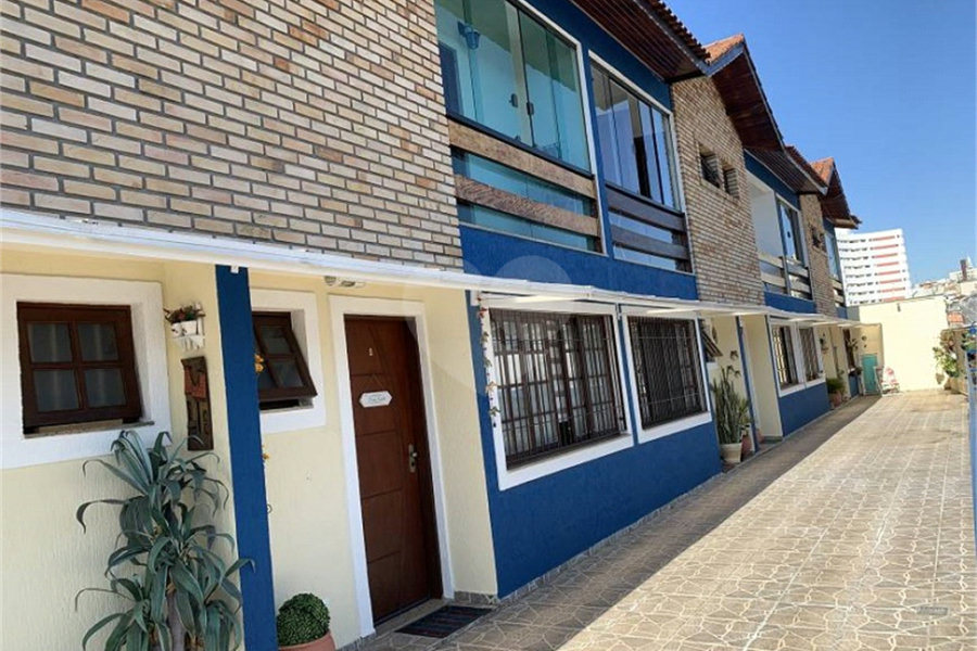 Casa à venda com 3 quartos, sendo 1 suíte, no condomínio Residencial Gabriela, São Paulo - SP