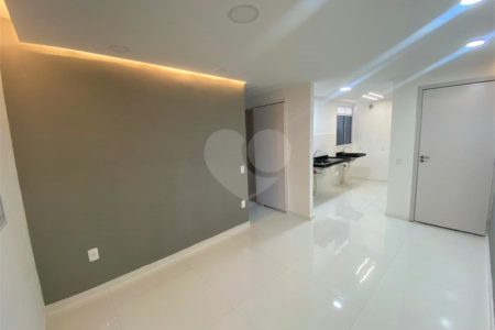 Apartamento à venda com 2 quartos em Santíssimo, Rio de Janeiro, RJ