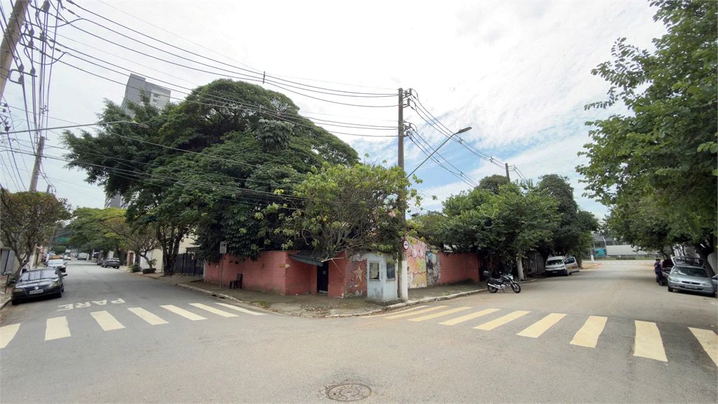 Casa à venda com 3 quartos, sendo 1 suíte,  em Brooklin Novo, São Paulo, SP