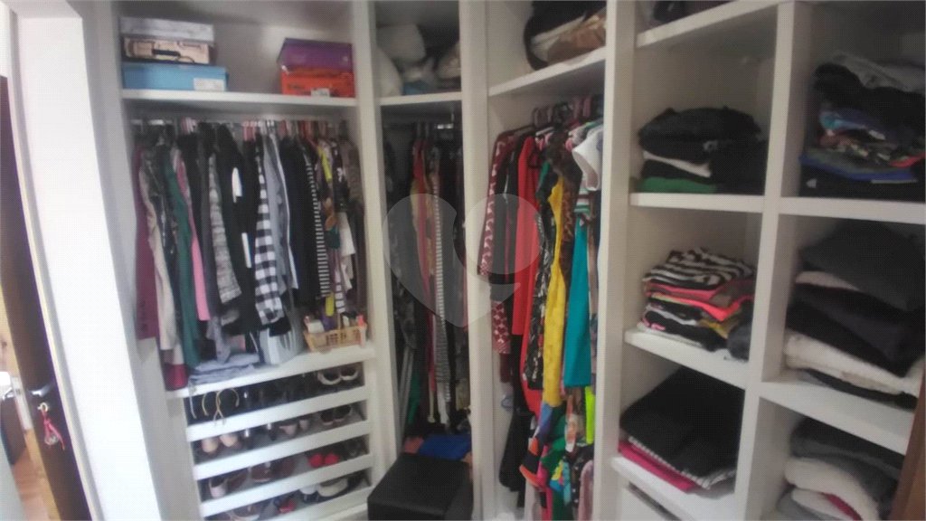 Casa à venda com 3 suítes no condomínio Damha III, São Carlos - SP