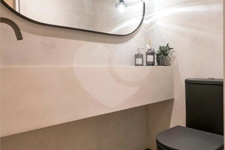 Apartamento à venda com 2 quartos, sendo 1 suíte, em Pinheiros, São Paulo, SP