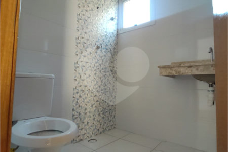 Casa à venda com 2 quartos no condomínio Ari Gomes, São Paulo - SP
