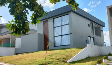 Casa à venda com 4 suítes no condomínio Campos de Santo Antonio II, Itu - SP